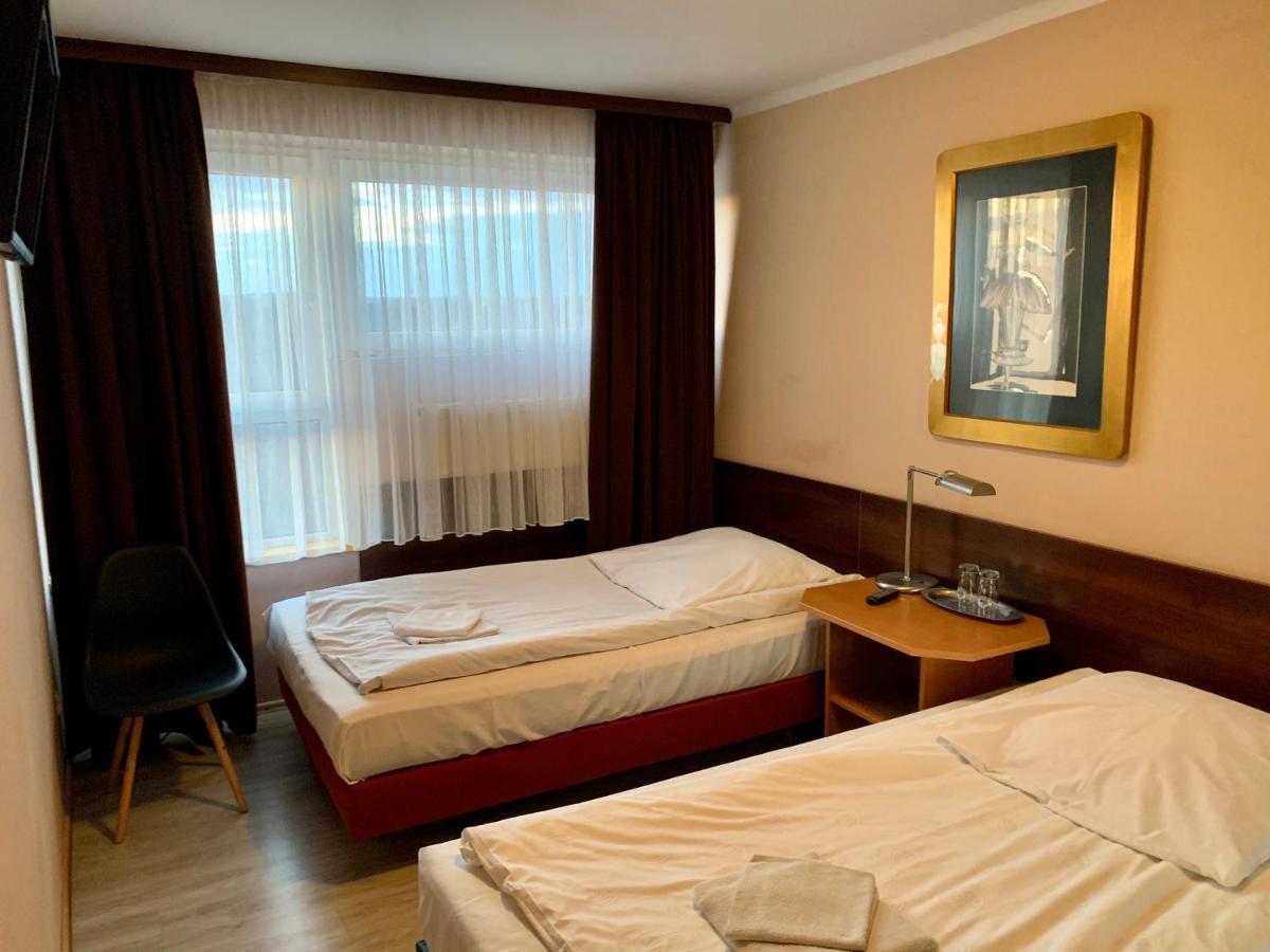 Gosciniec Raciborski Raciborz Bagian luar foto