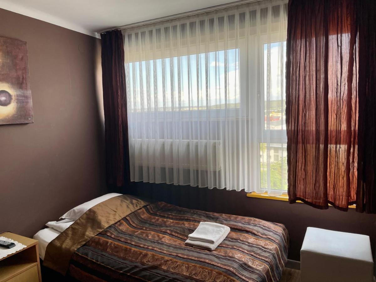 Gosciniec Raciborski Raciborz Bagian luar foto