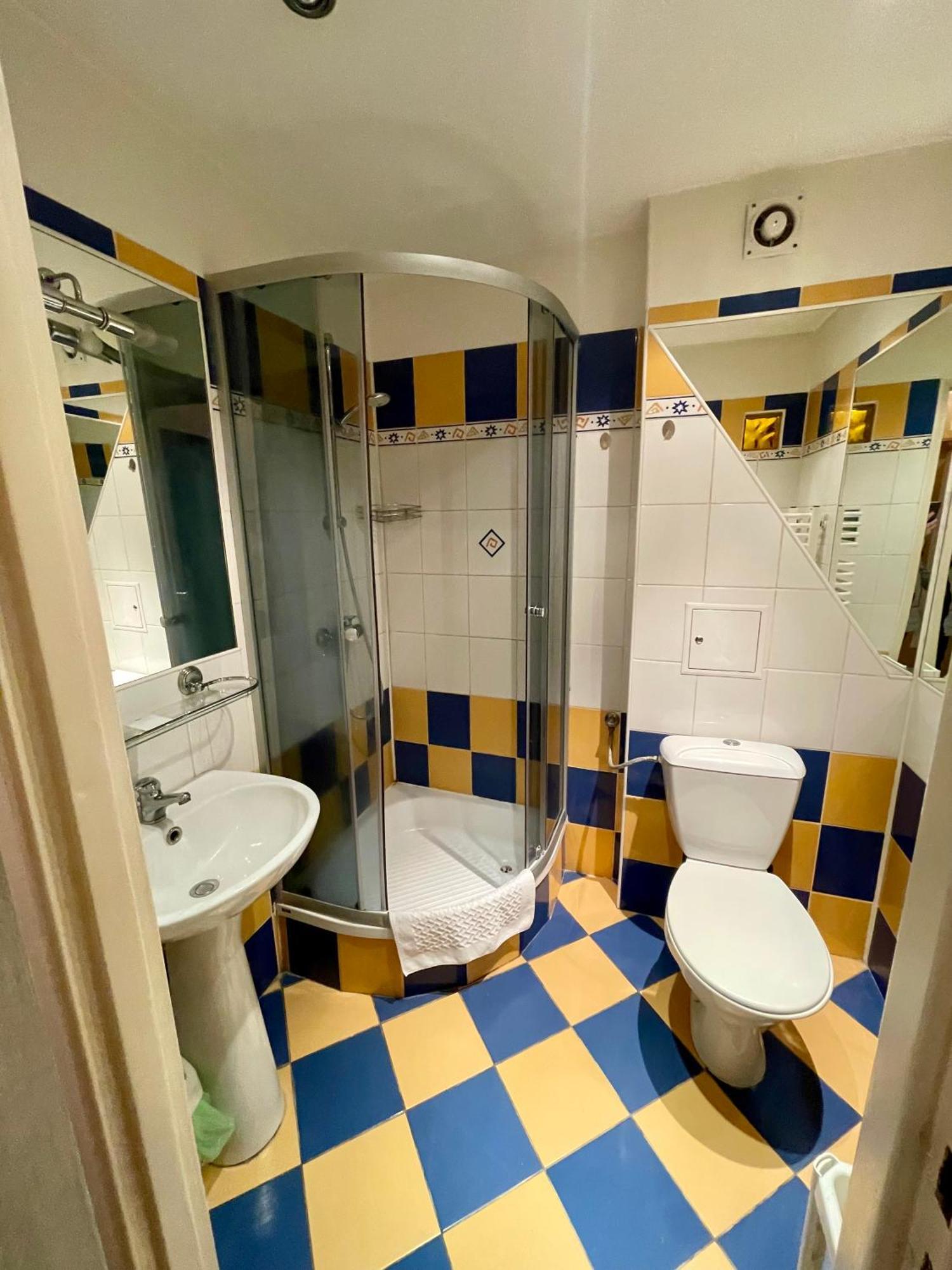 Gosciniec Raciborski Raciborz Bagian luar foto